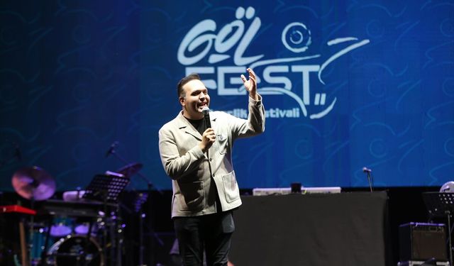 AK Parti Gençlik Kolları Başkanı İbiş, Van'da "Gölfest" Etkinliklerine Katıldı