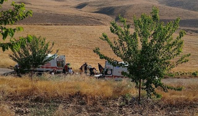 Katliam gibi kaza: İnşaat işçilerini taşıyan araç devrildi! 2 ölü 4 ağır yaralı!