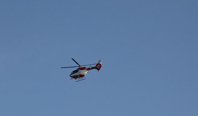 Van’da perikardit tanısı konulan hasta için helikopter ambulans havalandı!
