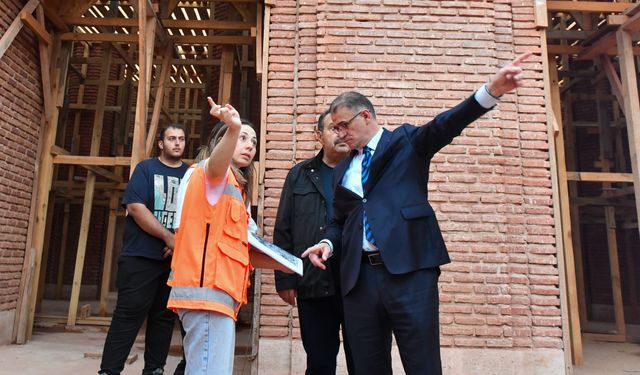 Van’da 800 yıllık tarihi Ulu Cami için geri sayım başladı…