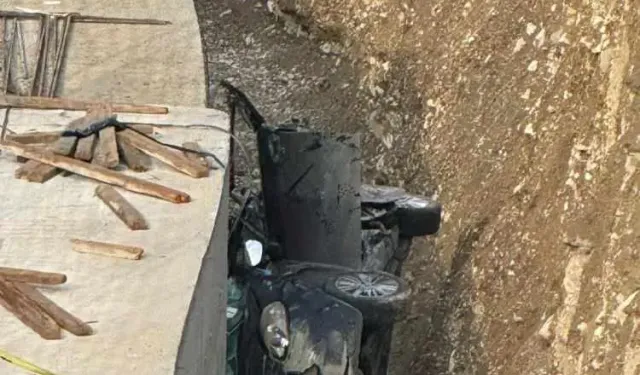 Otomobil şarampole uçtu: Nişan çekiminden dönen 3 genç hayatını kaybetti!