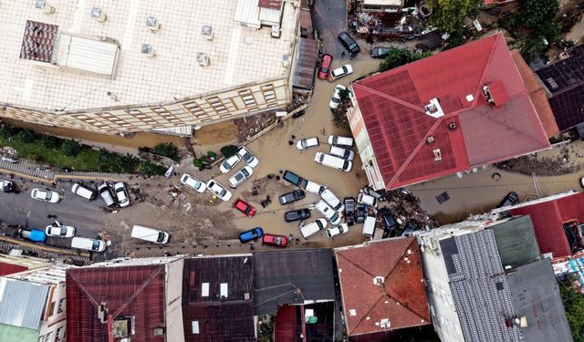 İstanbul dahil 45 il için sarı ve turuncu kod uyarısı! İşte yağışlı iller…