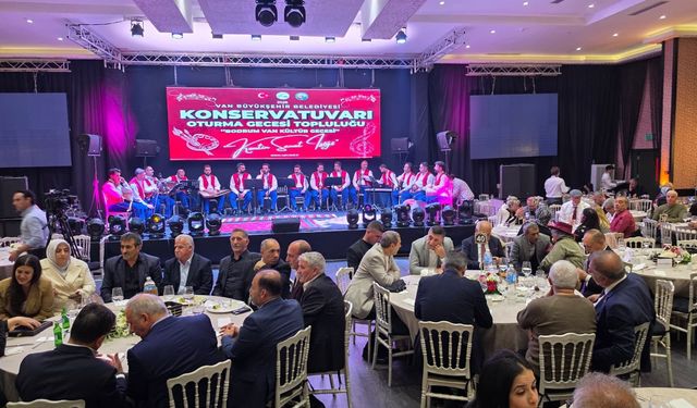 Bodrum’daki Vanlılar anlamlı gecede hasret giderdi!