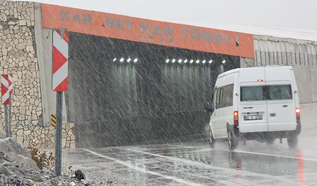 Van’da kar yağışı etkili oldu!