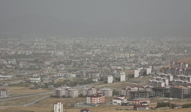Van’da gökyüzünün rengi değişti!