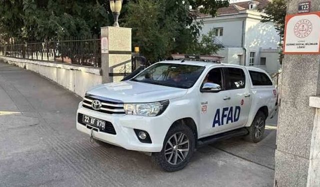 Kimyasal koku okulu ayağa kaldırdı!