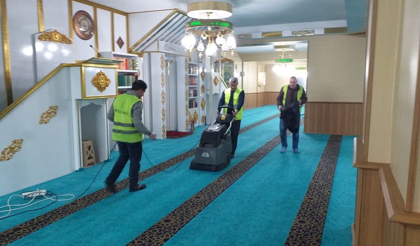 İpekyolu’ndaki Cami ve Kur’an kurslarında temizlik yapıldı