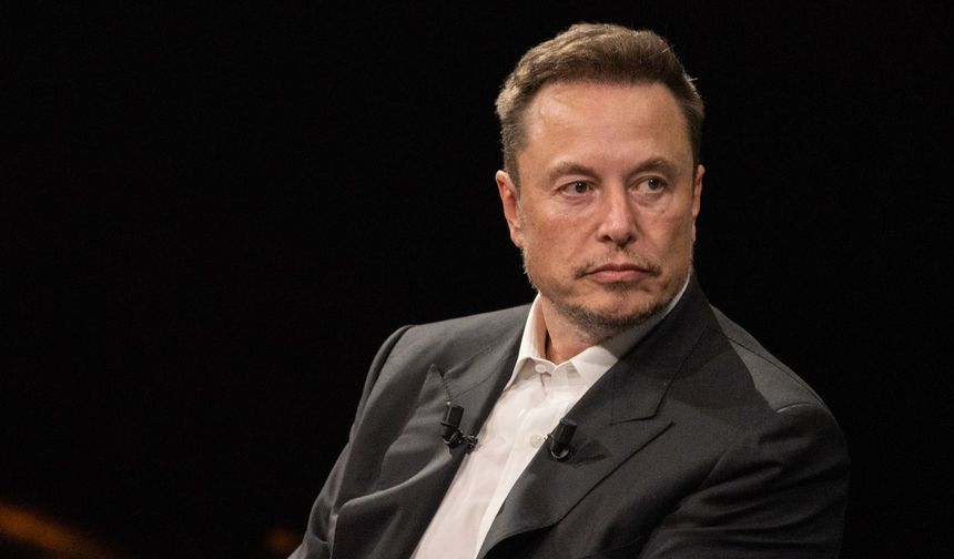 Elon Musk'tan yapay zeka açıklaması: Gelecek yıl en akıllı insandan daha akıllı olacak