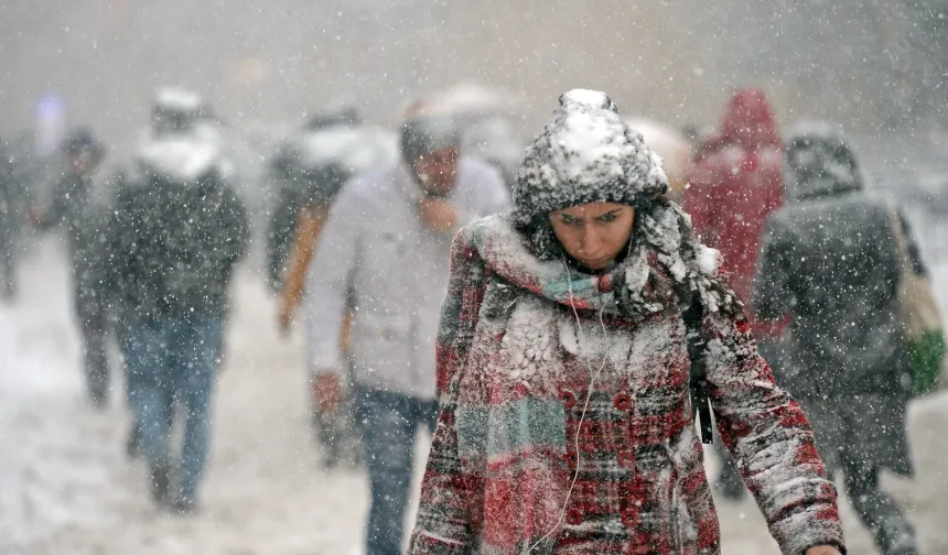 Meteorolojiden kuvvetli sağanak ve kar uyarısı: İşte kar beklenen iller...