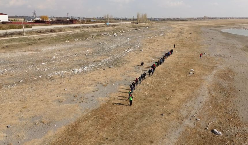 Kuş cenneti Arin Gölü’nün başı dertte!