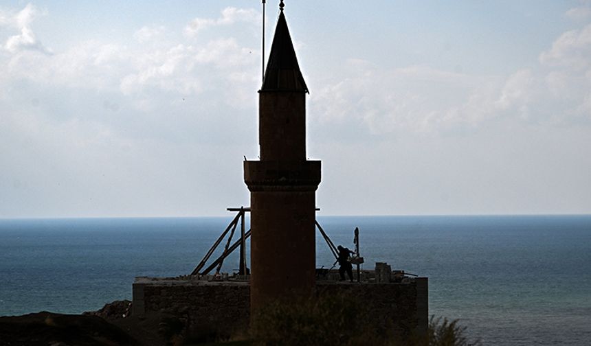 Bu cami Van il sınırları içinde yer alıyor! Kanuni Sultan Süleyman döneminde onarılmış