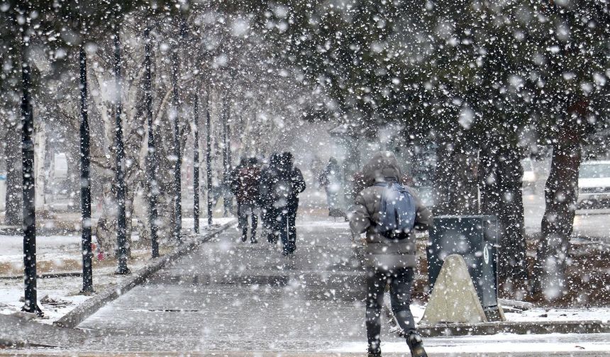 Meteroloji hafta sonu için uyardı: Kar ve sağanak yağış geliyor!