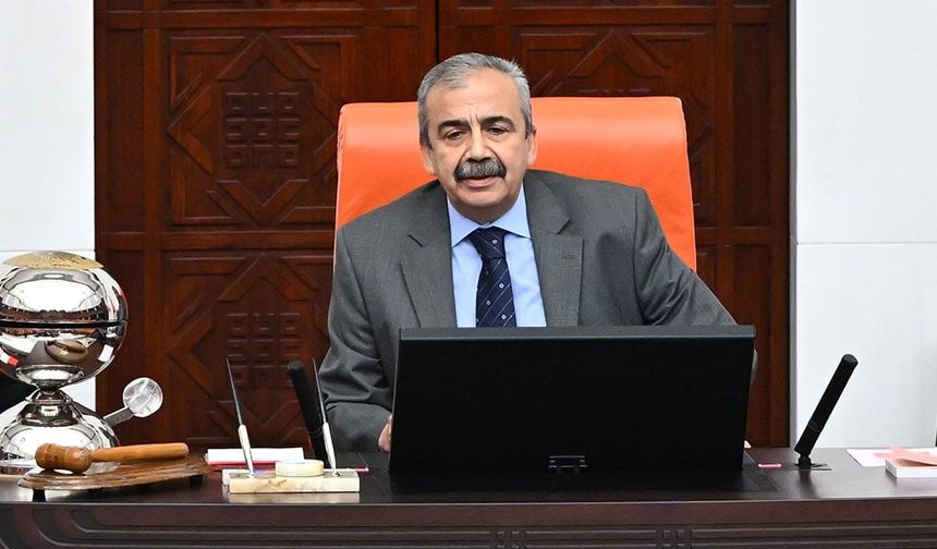 Van’dan Sırrı Süreyya Önder’e selam: Barışın sesi olmaya devam edeceğiz