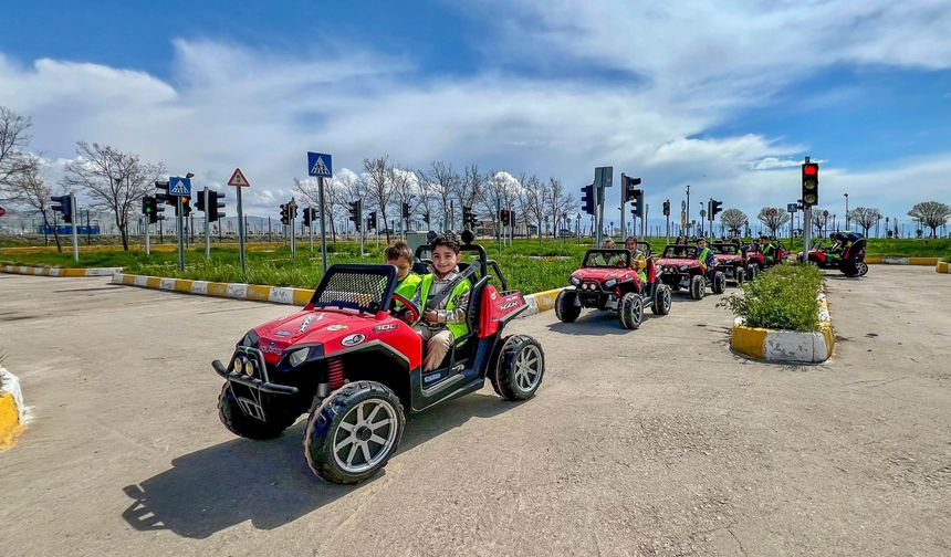 Van’da öğrencilere trafik eğitimi
