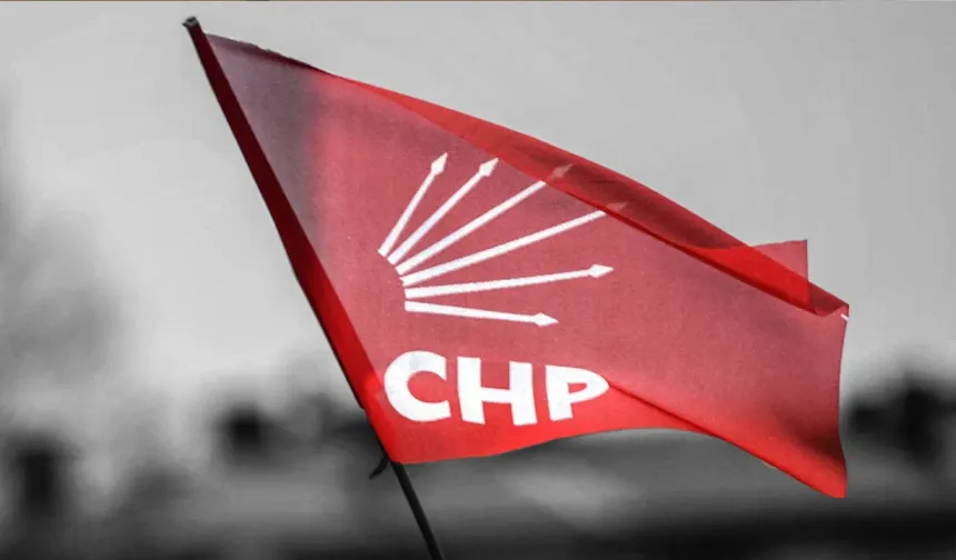 CHP'de 2 üst düzey isim görevden alındı!
