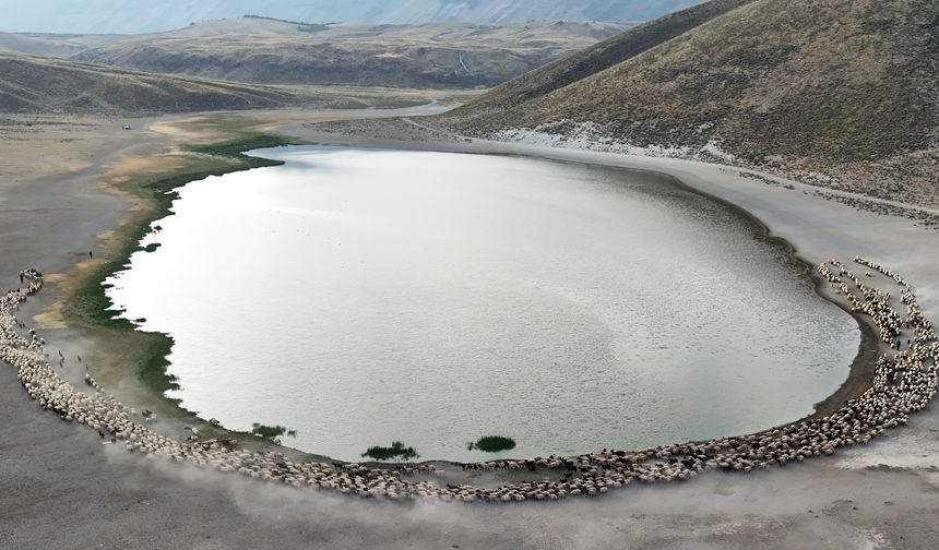 Van Gölü Havzasında yer alıyor, akın akın turis çekiyor: Nemrut Kalderası’nda görsel şölen!