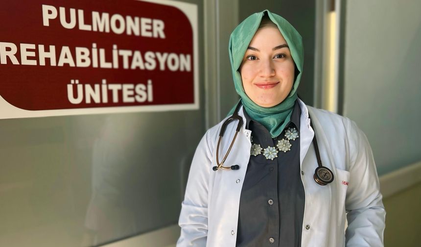 Göğüs Hastalıkları Uzmanı Dr. Özdemir: "İlaç tedavisi kadar egzersiz de önemli"