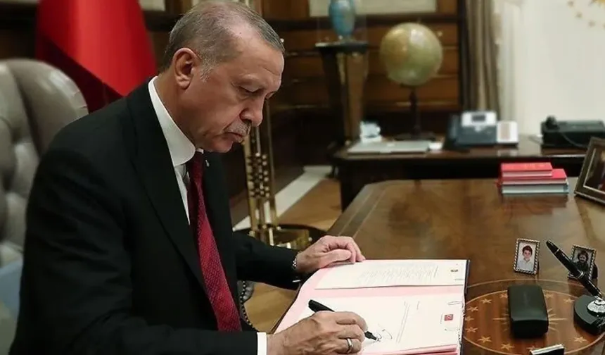 Üniversitelerde dikkat çeken karar: 4 bölüm kapatıldı, bazı fakültelerin isimleri değişti! İşte o üniversiteler...