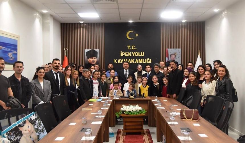 Van’da öğrenci ve öğretmenlere anlamlı ödül!