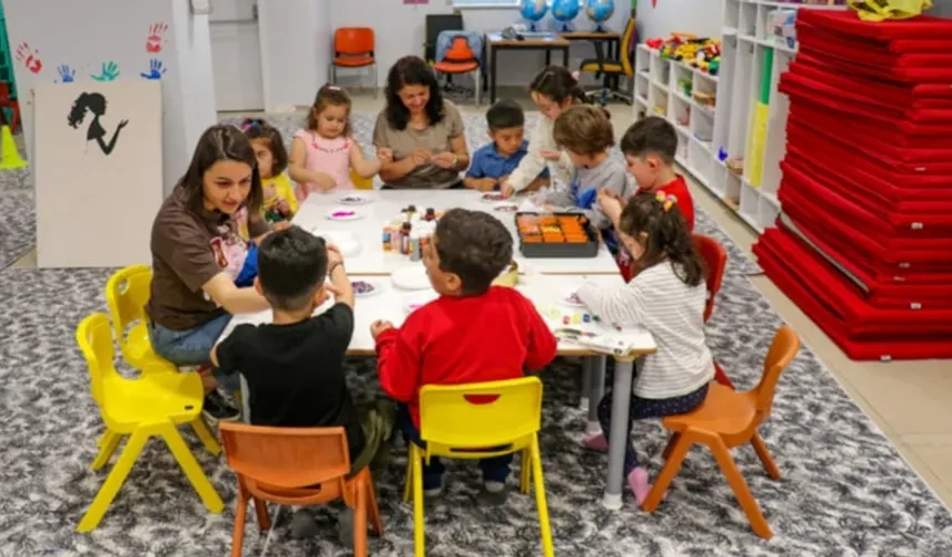 Sağlık çalışanlarına kreş müjdesi: Her hastaneye açılacak