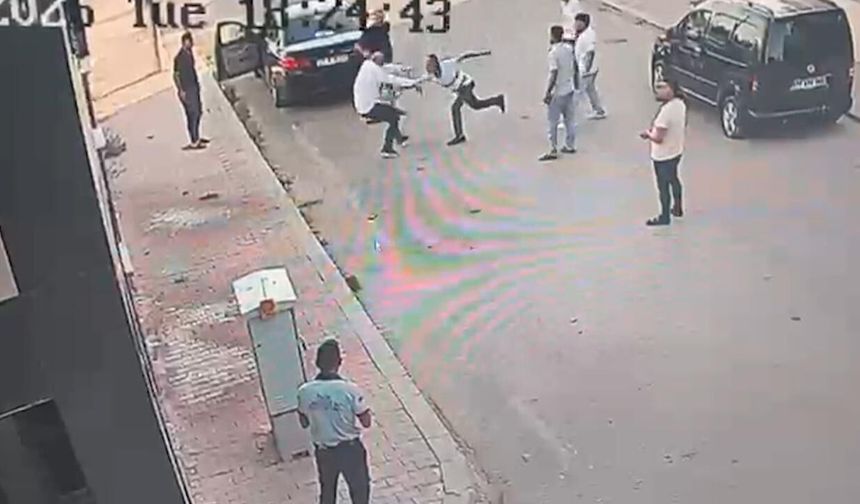 Milletvekili bıçaklı saldırıya uğradı: Saldırgan eski CHP'li ilçe başkanı çıktı!