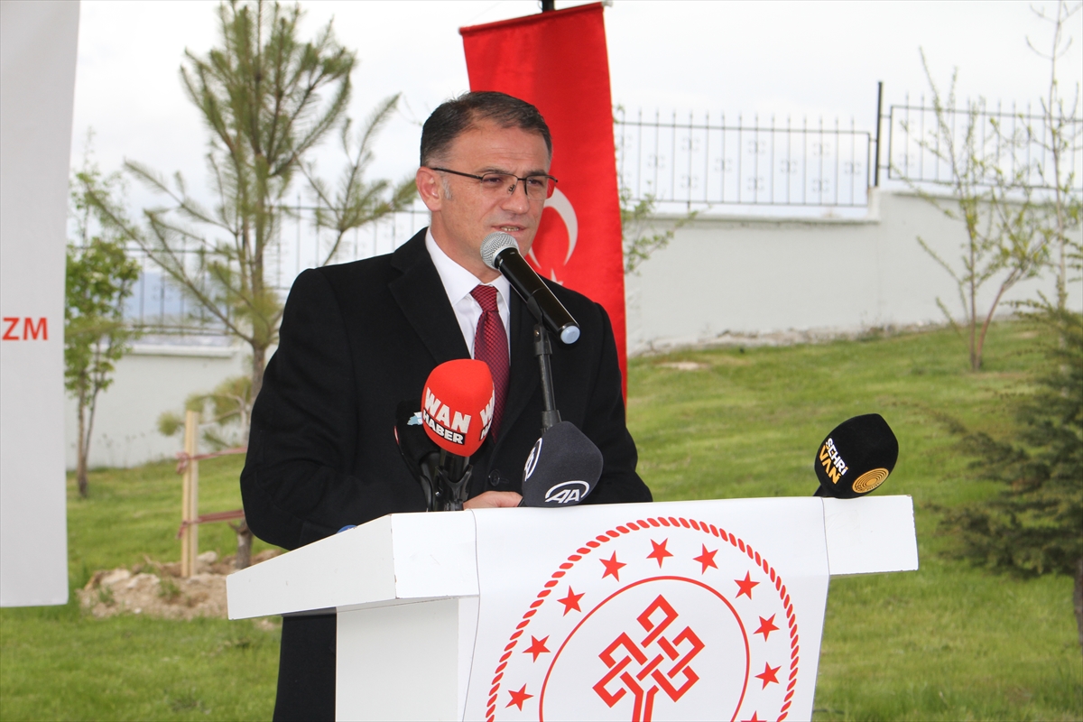 Van valisi Ozan Balcı