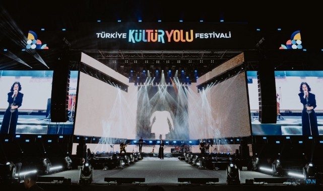 Turkiye Kultur Yolu Festivali Rekor Katilimla Adana Da Basladi 3356