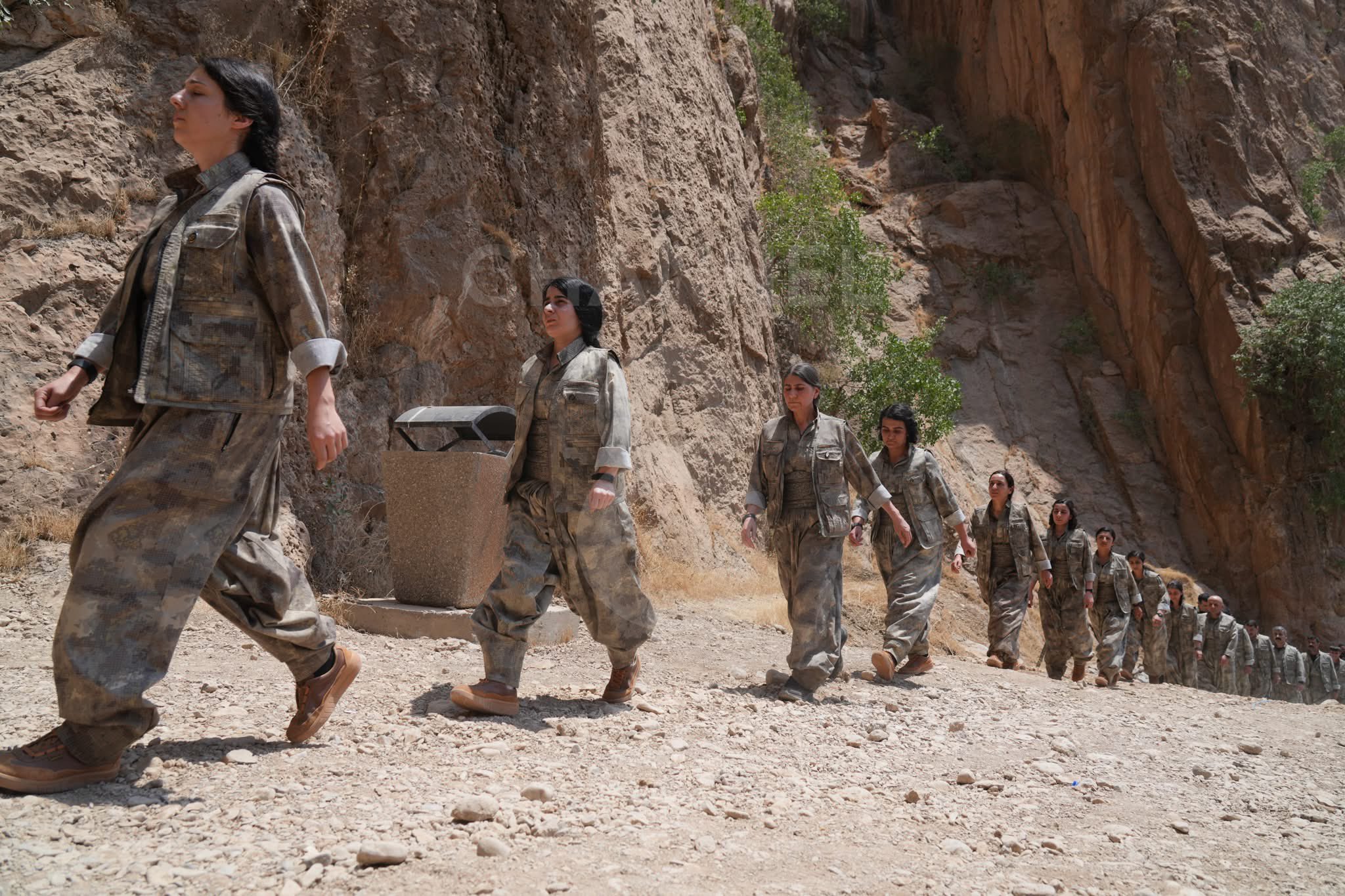 PKK’nın silah bıraktığına dair ilk görüntüler