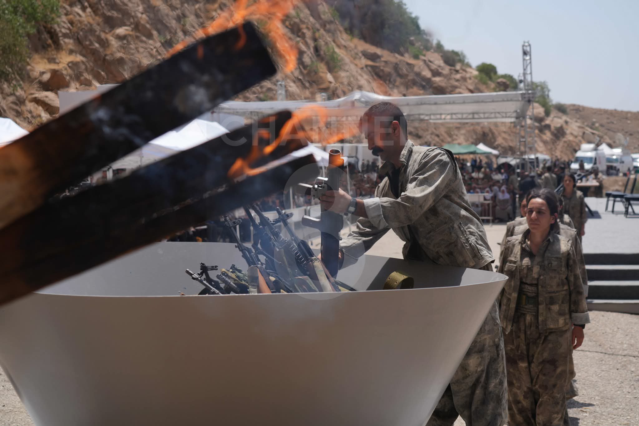 PKK’nın silah bıraktığına dair ilk görüntüler