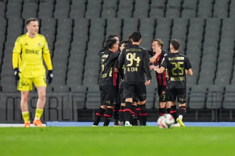 Fenerbahçe havlu attı!