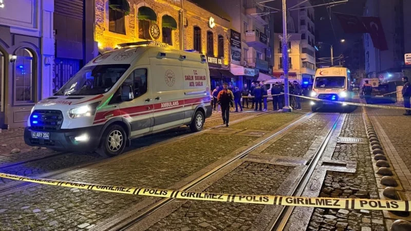 Eğlence mekanına silahlı saldırı: 2 ölü, 1'i ağır 3 kişi yaralı!