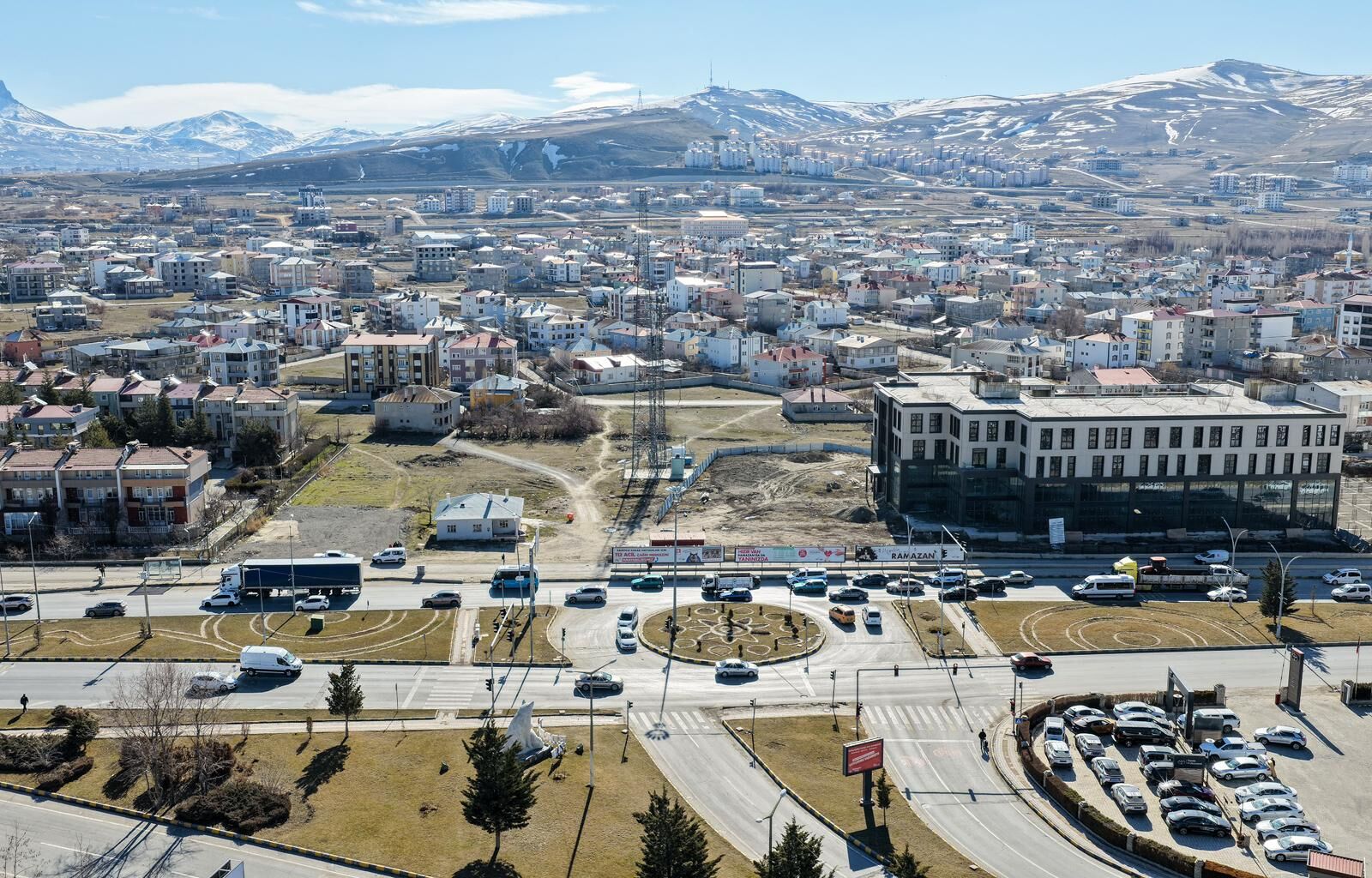Van’da 1 kilometrelik yeni bir cadde açılıyor!