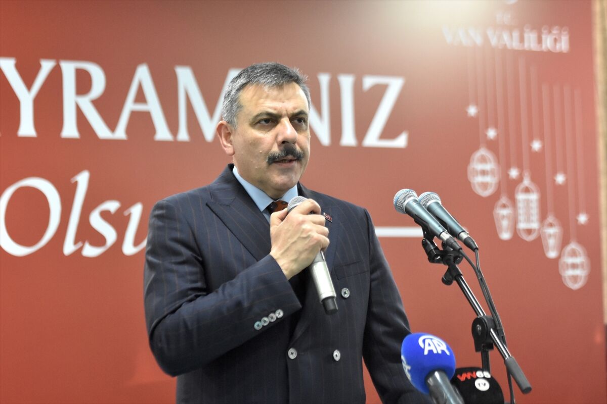 İçişleri Bakanı Çiftçi, Van'da önemli açıklamalarda bulundu!