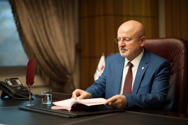 Yazar Ahmet Sınav Van’da okuyucularıyla bir araya geliyor!