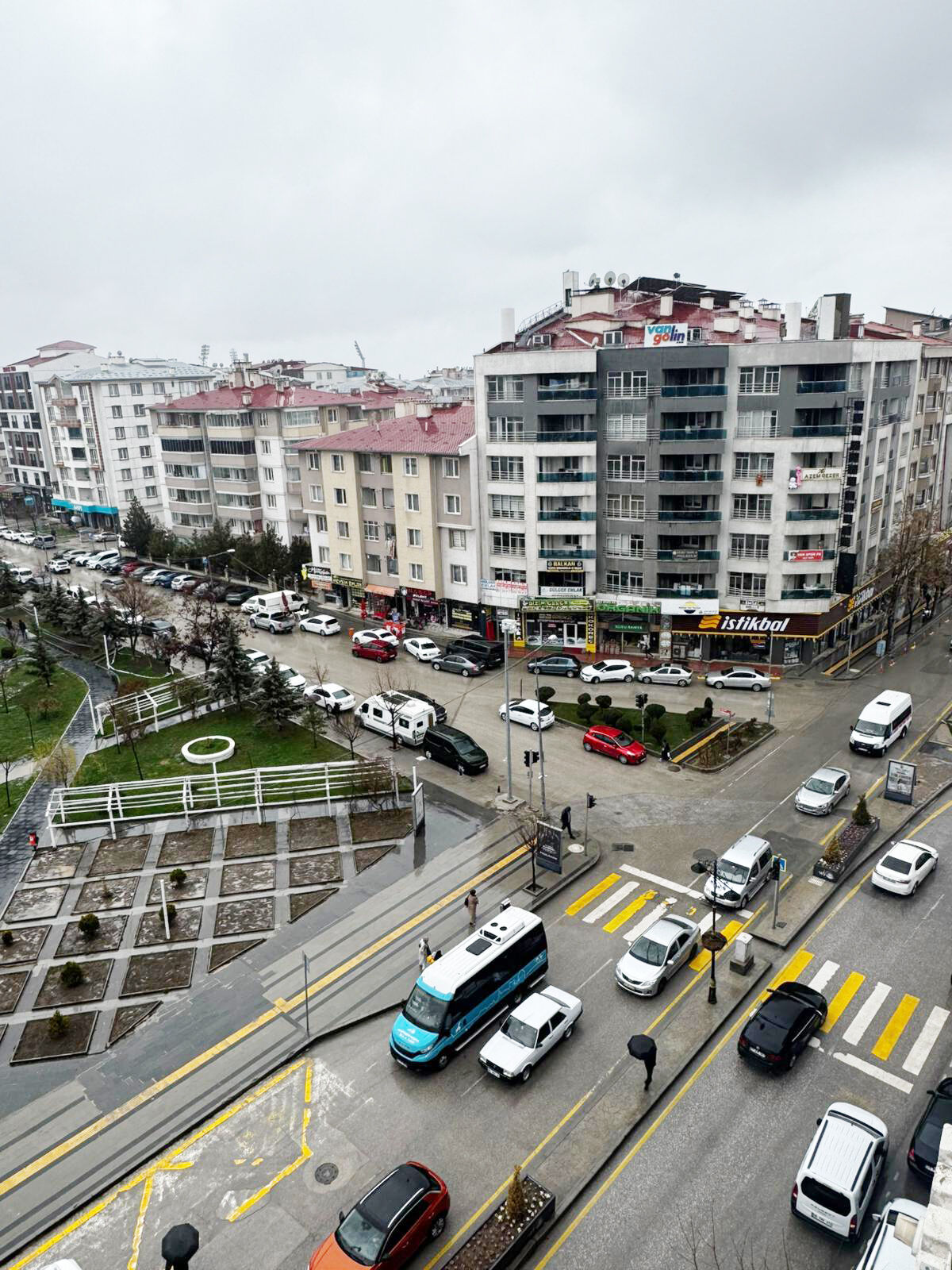 Van’ın trafik sorunu nasıl çözülür? Uzman isim Van’ın ulaşımdaki yol haritasını çıkardı!