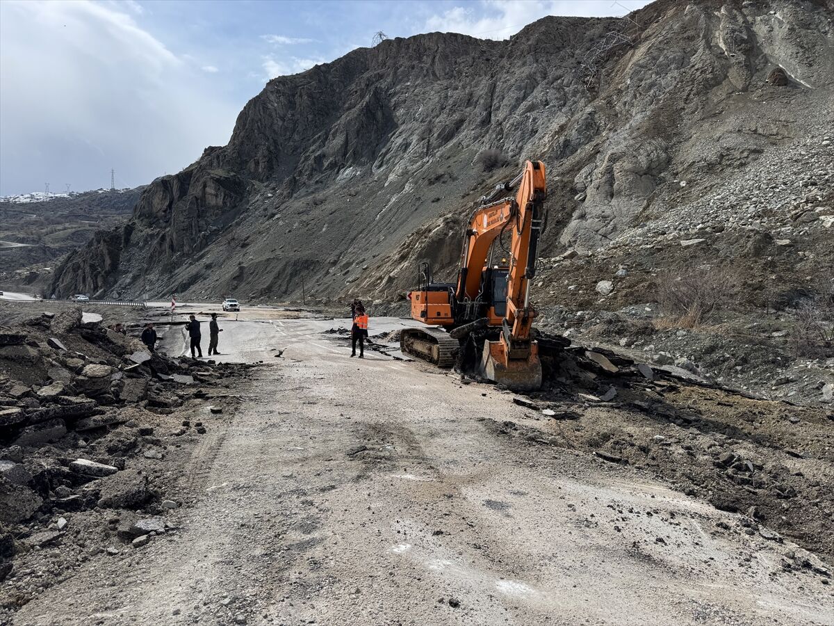 Van-Hakkâri yolu ölüm yolu oldu!