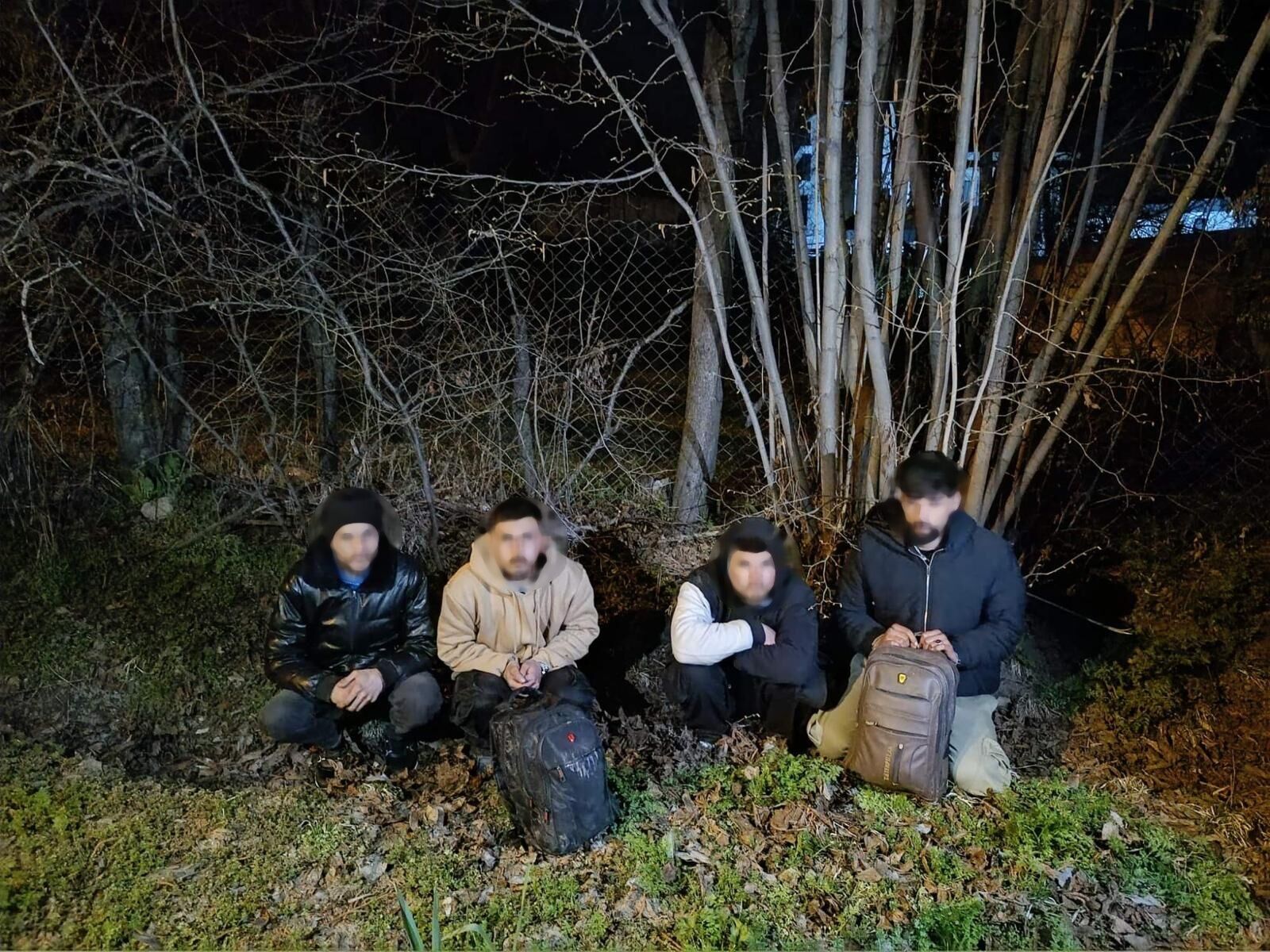 Van’da göçmen şebekesi çökertildi: 9 kişi yakalandı, 4 kişi tutuklandı!