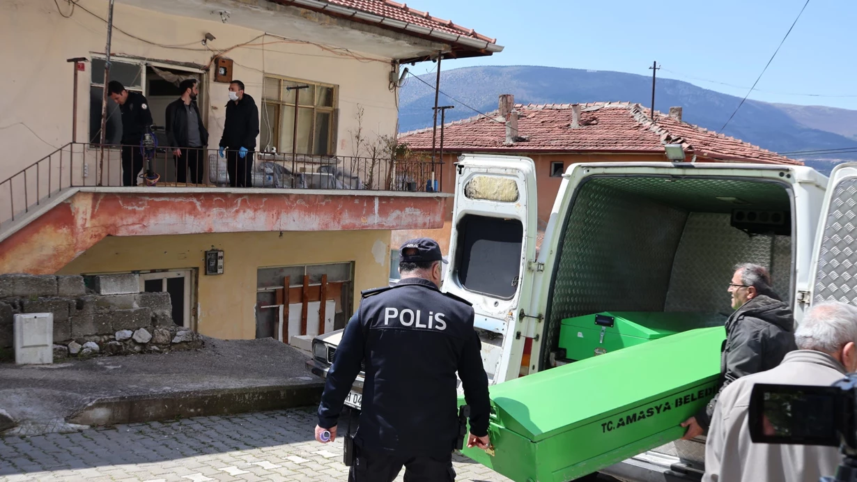 11 yıl arayla aynı evde ikinci facia: Baba ve oğul ölü bulundu!