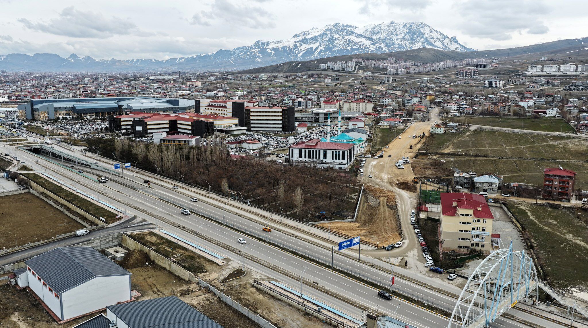 Van’a alternatif yeni yol: 3 cadde birbirine bağlanacak!