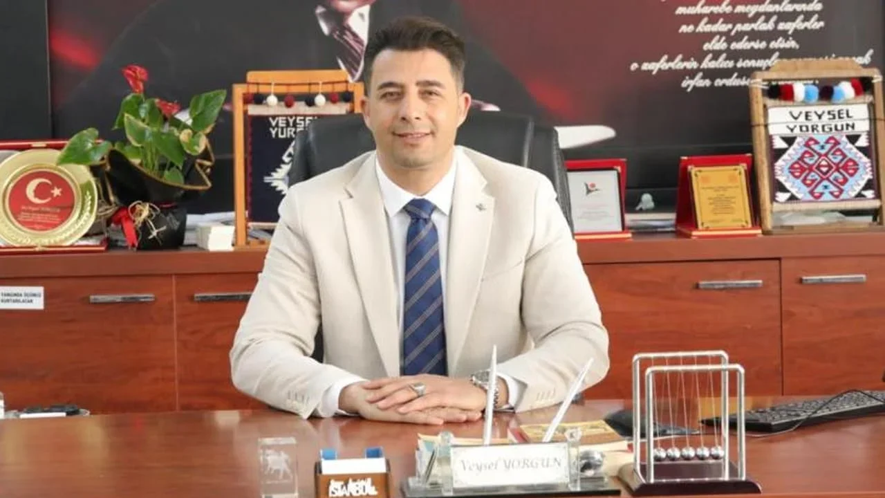 Van’da bir İlçe Milli Eğitim Müdürü değişti! İşte atanan isim…