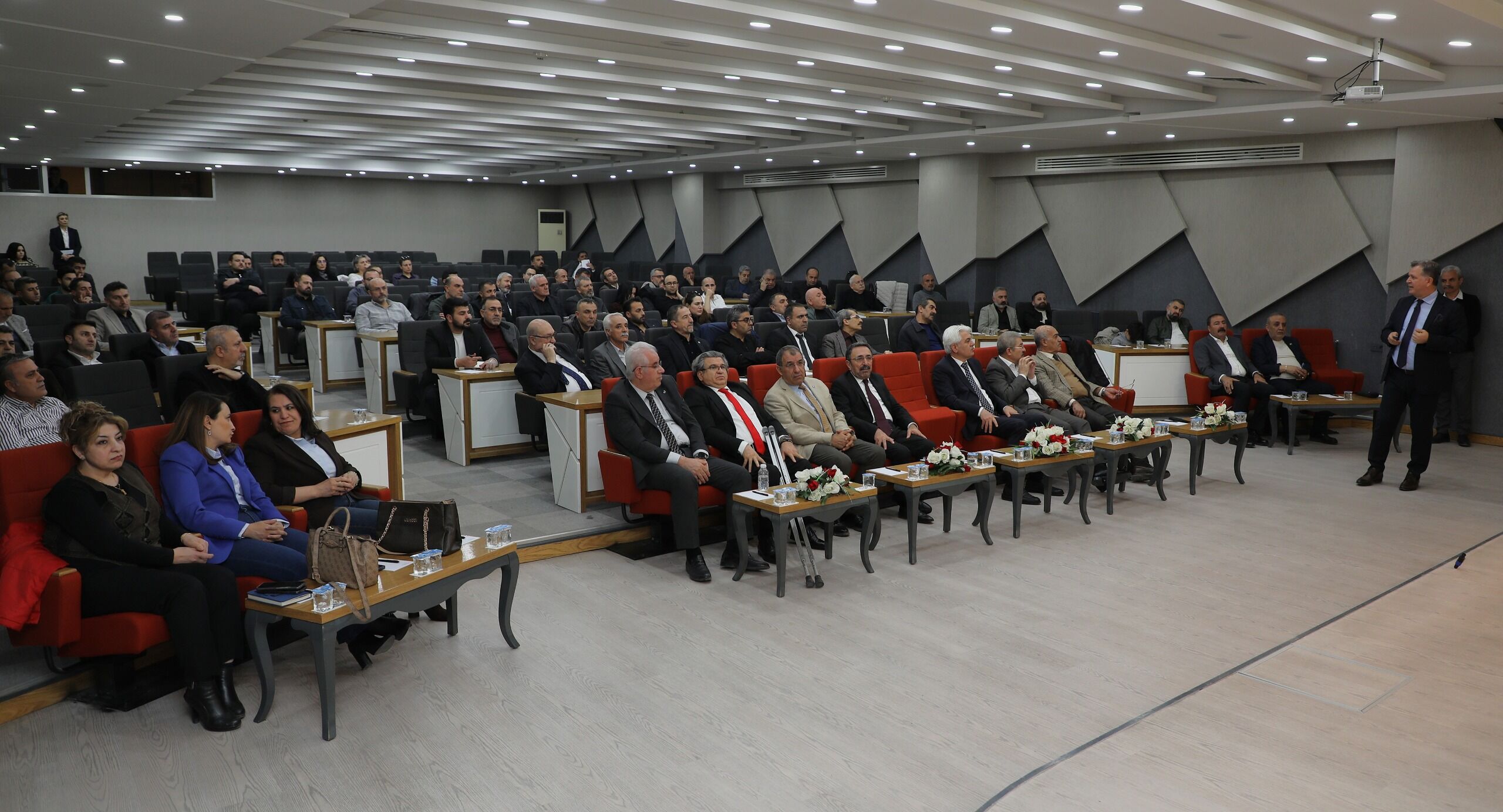 Van TSO'da "Gözetim ve Analiz Programı" bilgilendirme toplantısı düzenlendi