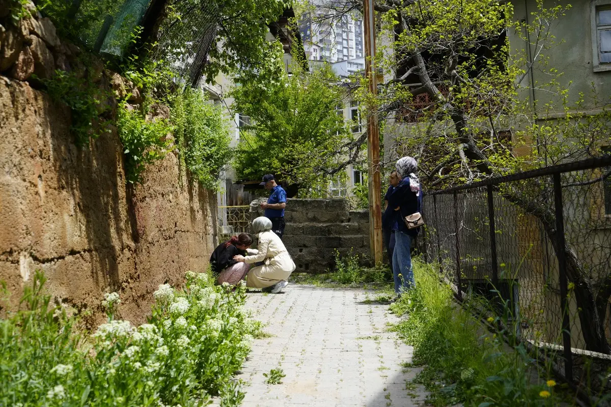 19 yaşındaki Rabia Yıldız evdeki yatağında ölü bulundu!