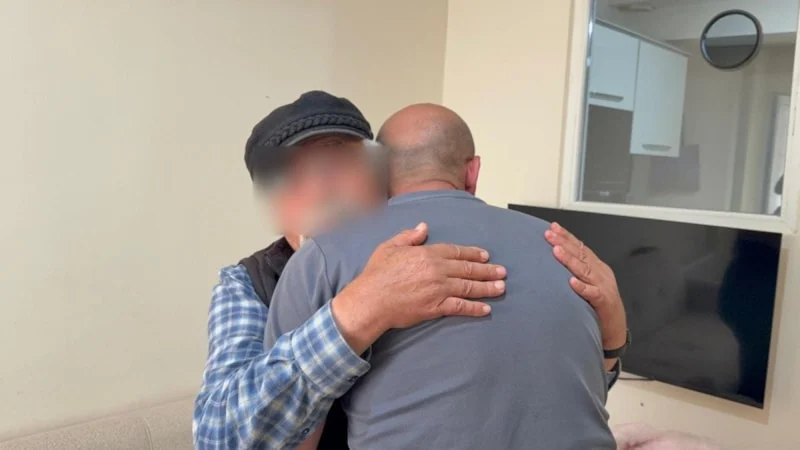 IBAN’ını arkadaşıyla paylaştı babasıyla birlikte hapse girdi!