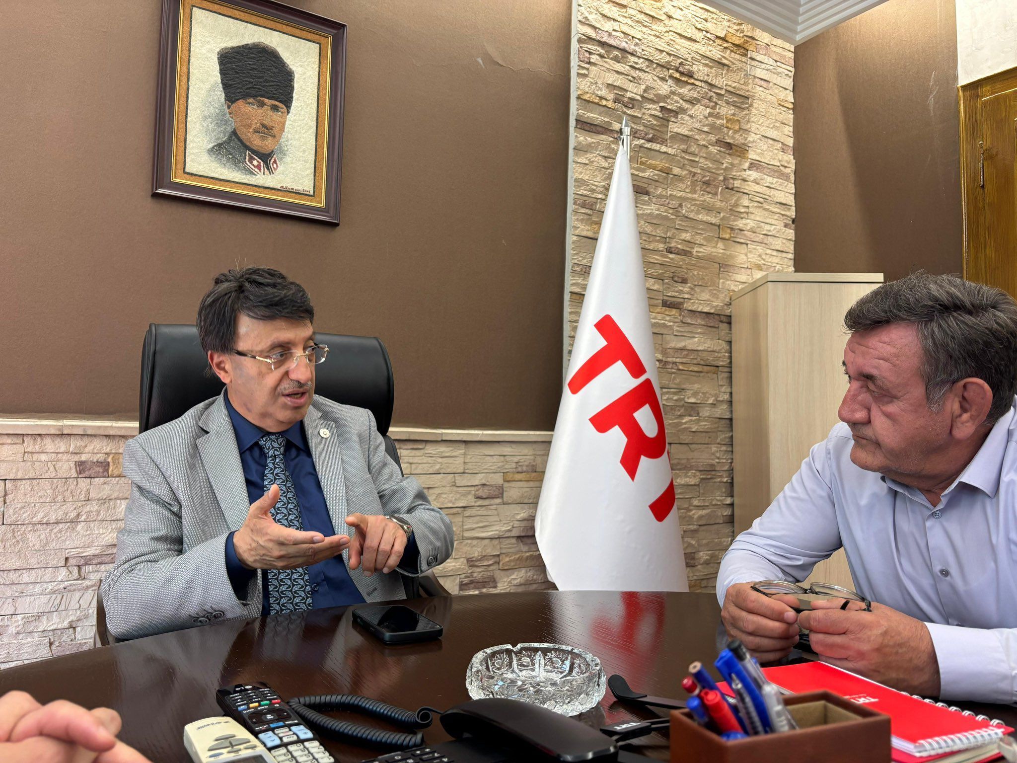 TRT Van Radyosu için kollar sıvandı! Türkmenoğlu müjdeyi Ankara'dan verdi