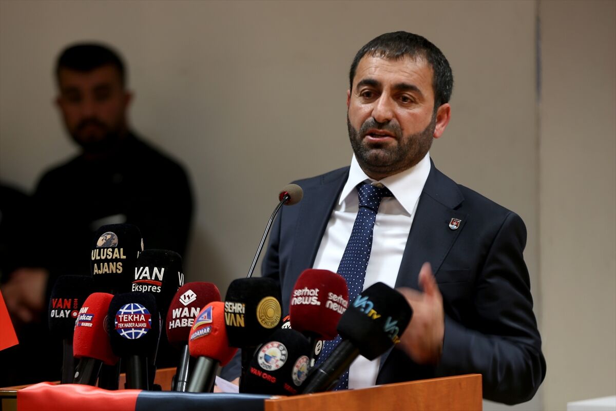Vanspor'da Başkan Şahin Aslan’ın A Takımı belli oldu: İşte yönetim listesi!