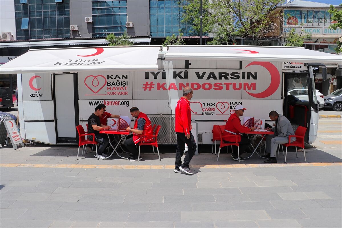 Van'da kan bağışı rekoru: 183 bin hastaya umut oldu!