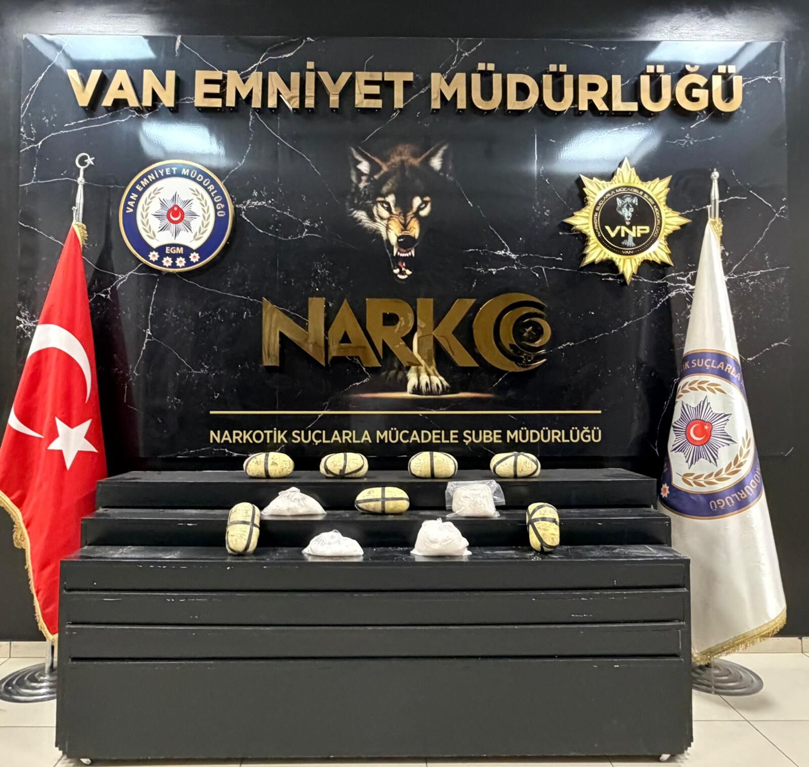 Van’da dev operasyon: Kilolarca uyuşturucu madde ele geçirildi!