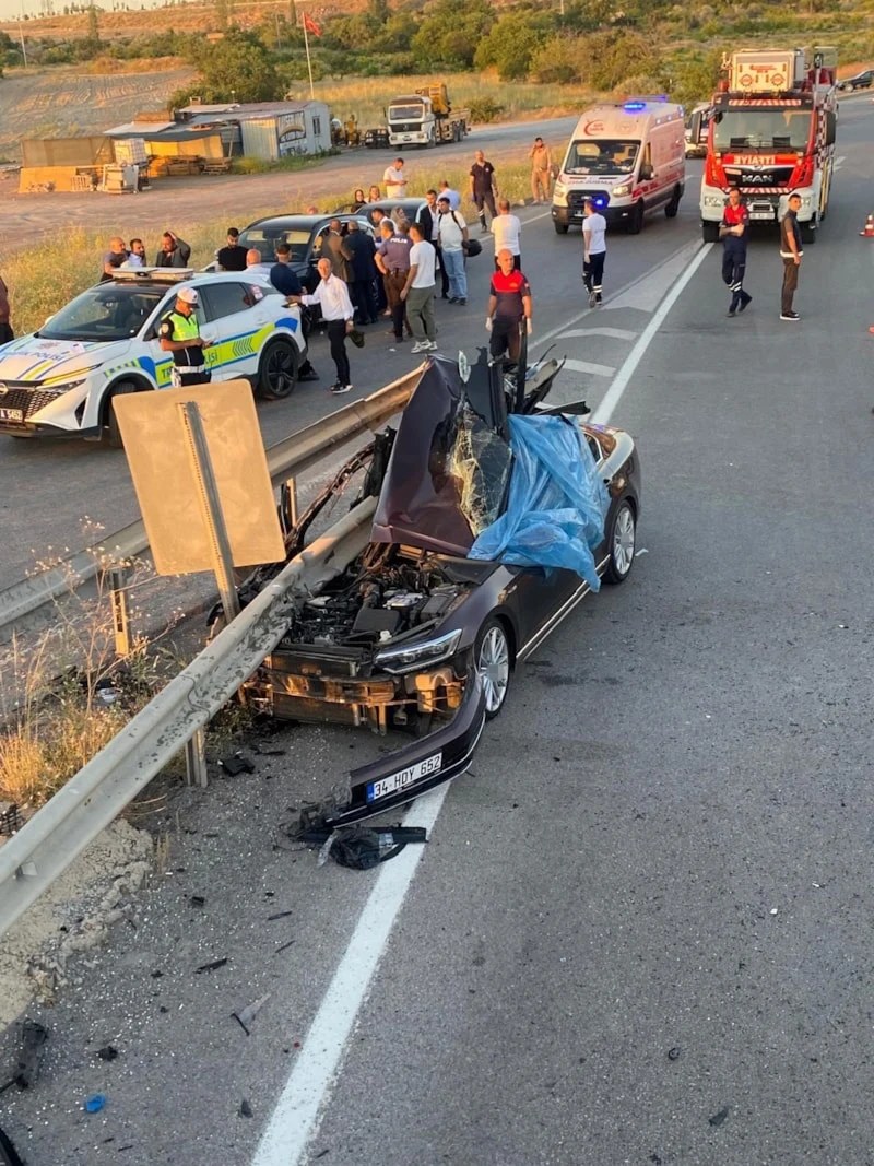 Düğün konvoyunda kan aktı: 1 ölü, 1'i bebek 3 yaralı