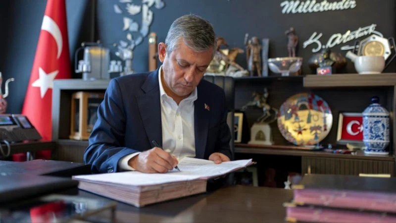 Özgür Özel CHP'den istifa etti: Yeni partisinin ismi belli oldu!