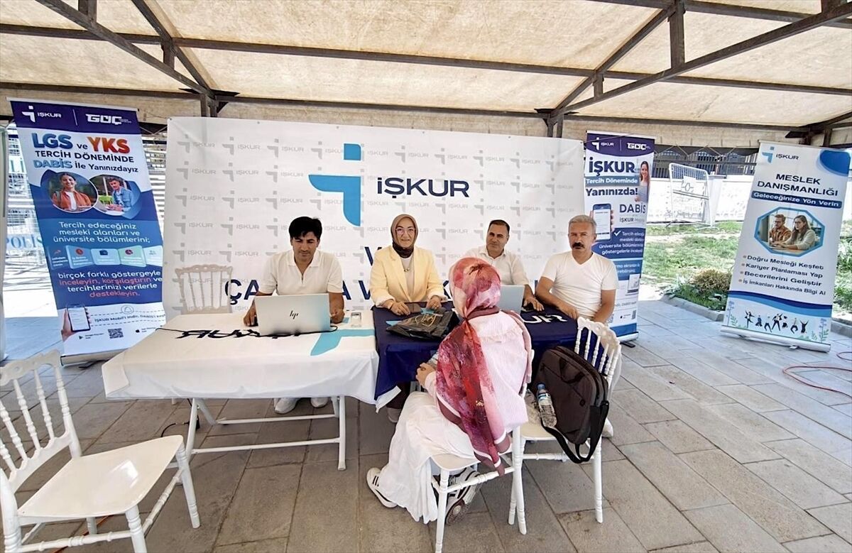 Van'da üniversite adaylarına tercih danışmanlığı desteği